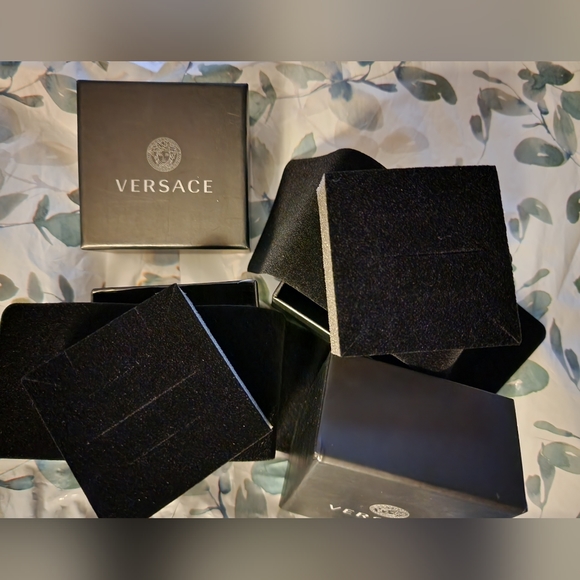 Authentic 2 Versace Empty Black GIFT BOX Logo for Jewelry, Ring, Necklace, Earri - Picture 4 of 9